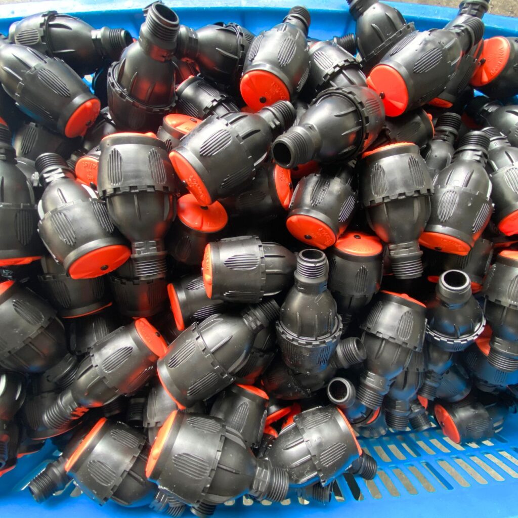 我旋转洒水装置 (2)